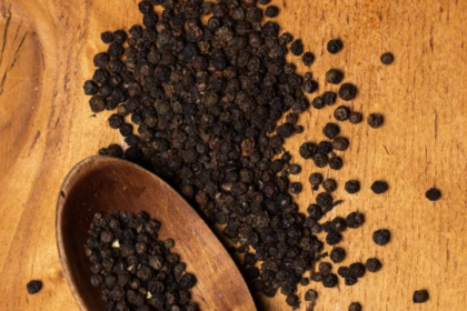 High BP can be controlled immediately by eating black pepper in this manner.