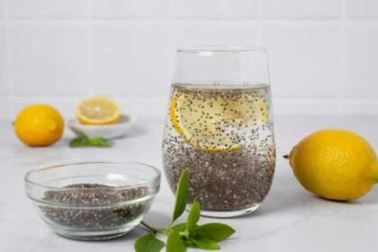 Chia Seeds: Do not drink water after eating chia seeds, food pipe may get blocked