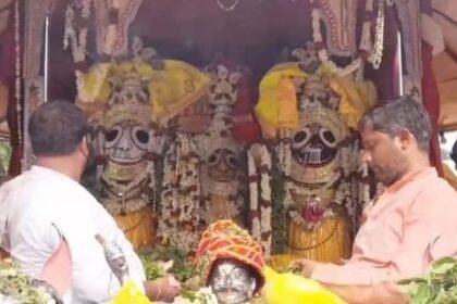IN Pics: Rath Mela begins in Kashi, Lord Jagannath's Rath Yatra will continue for 3 days, see photos