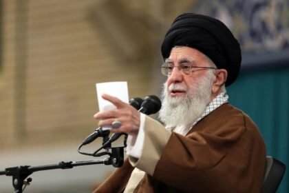 iran presidential elections 2024 who will be the next president of iran supreme leader ayatollah ali khamenei is the most powerful Iran Presidential Elections 2024 : ईरान चुनाव में क्या होती है सर्वोच्च नेता की भूमिका, कितनी हैं ईरान के राष्ट्रपति की शक्तियां